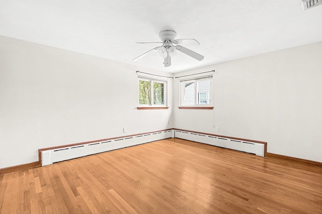 257 Cross St