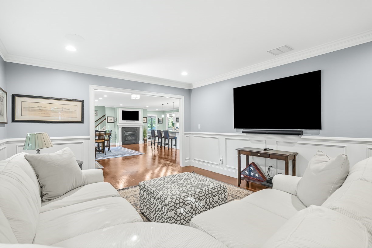 10 Bellevue Avenue