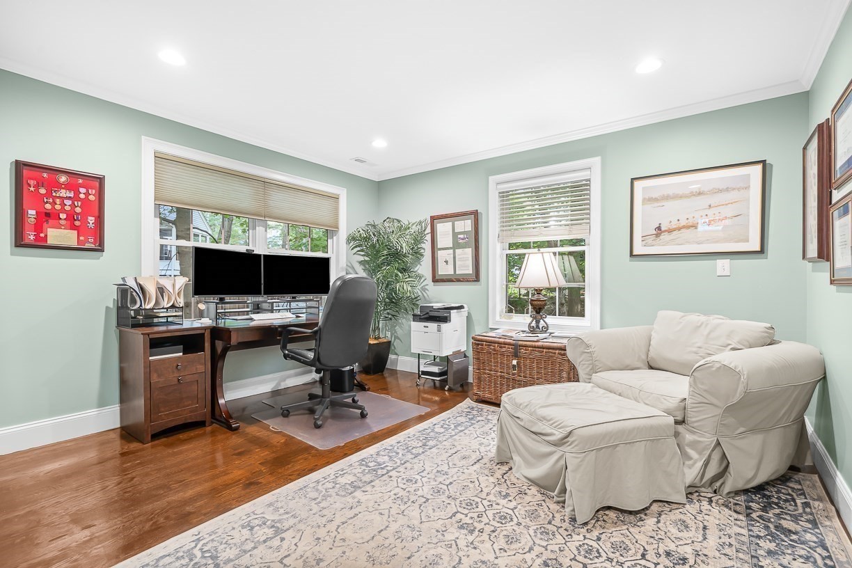 10 Bellevue Avenue