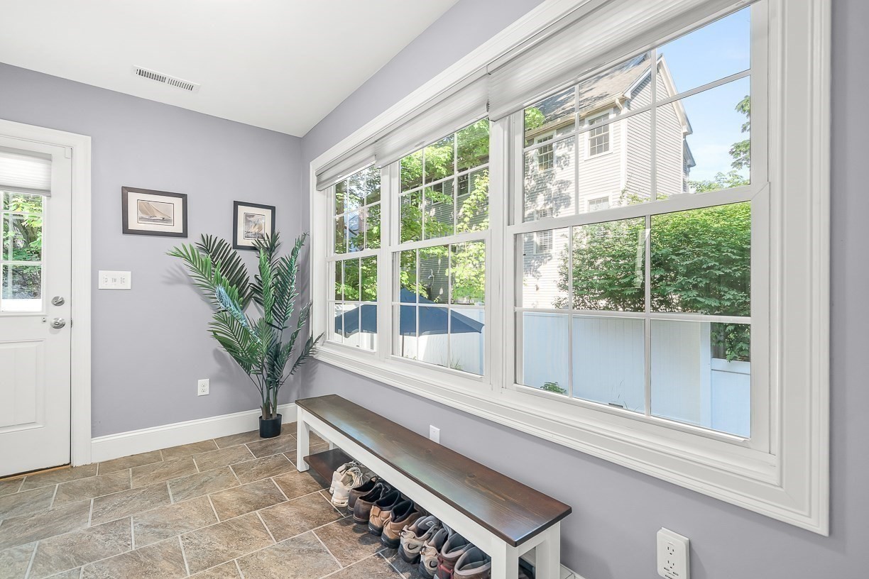 10 Bellevue Avenue