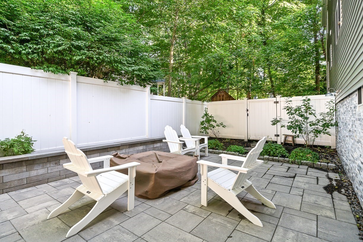 10 Bellevue Avenue
