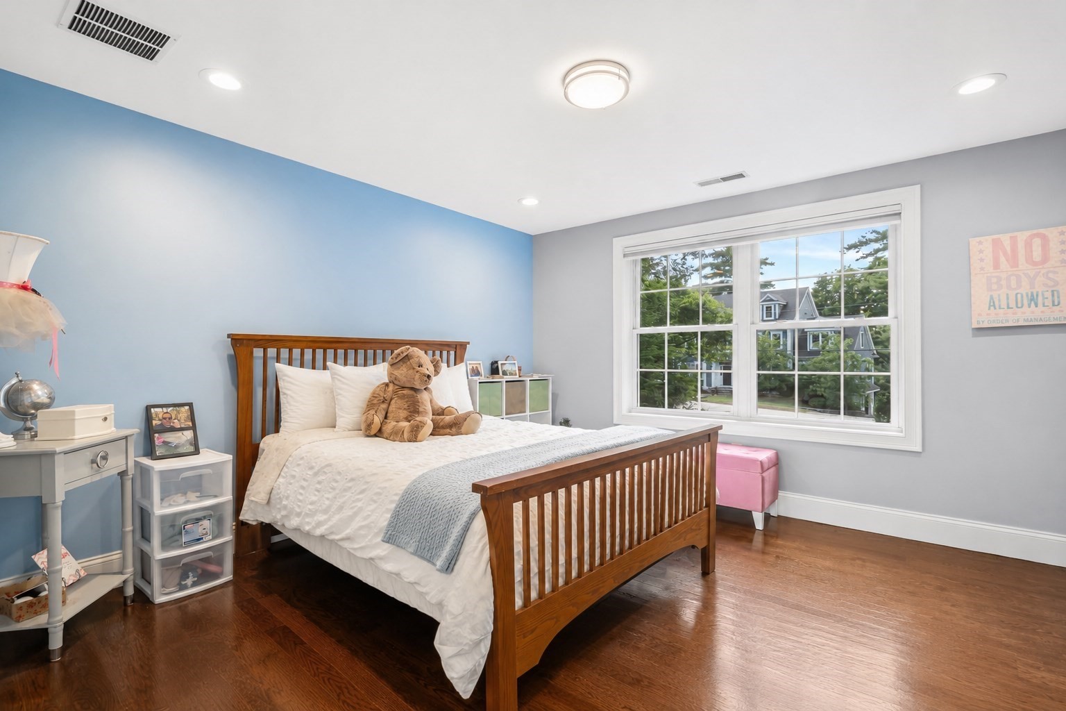 10 Bellevue Avenue