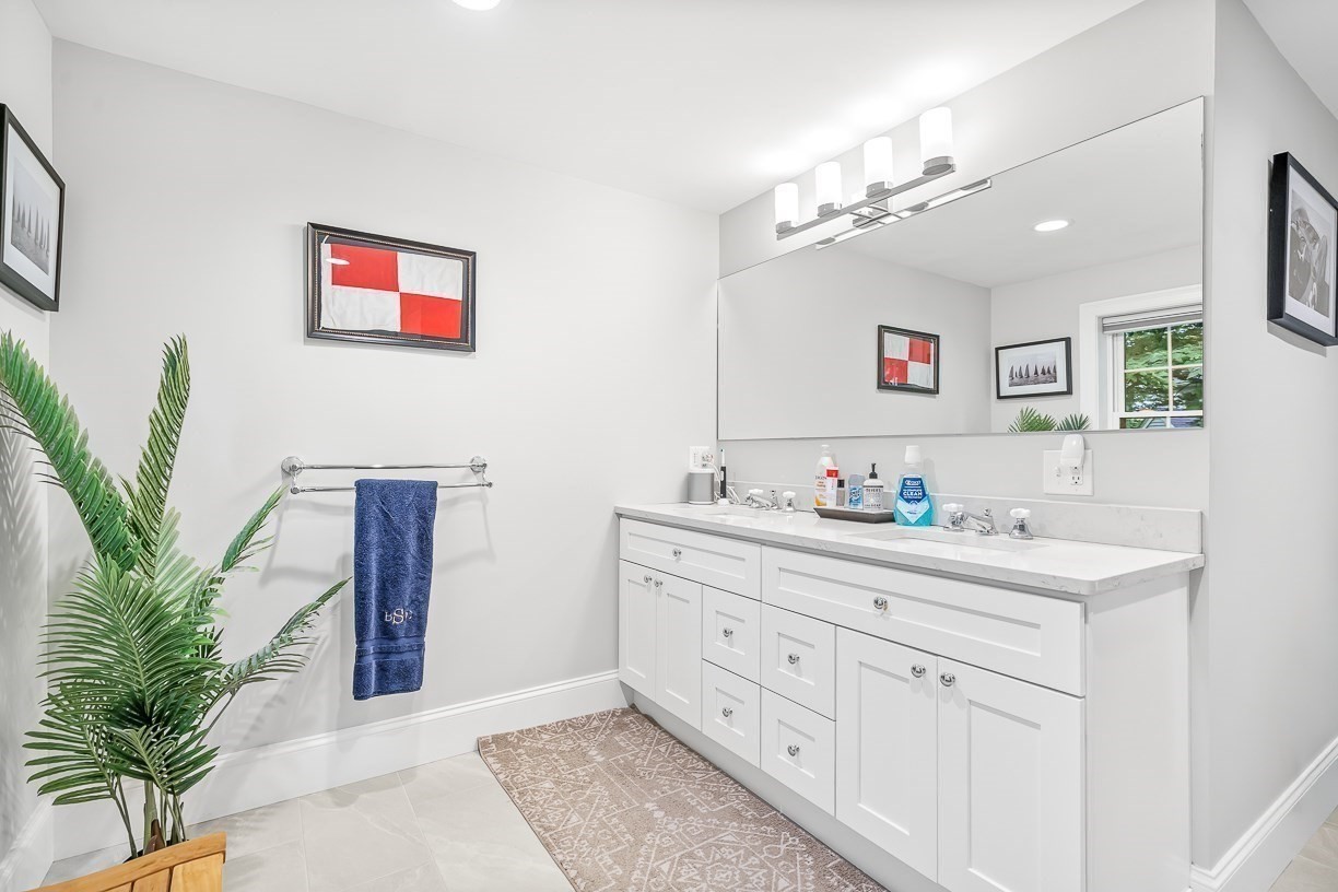 10 Bellevue Avenue