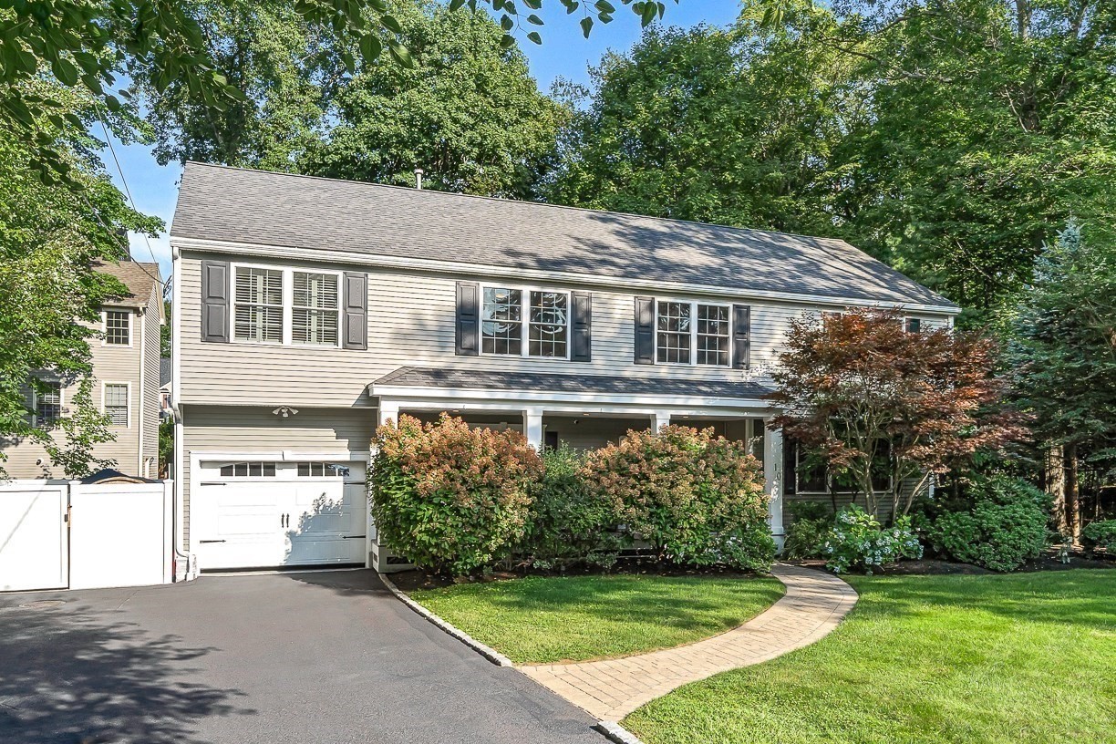 10 Bellevue Avenue