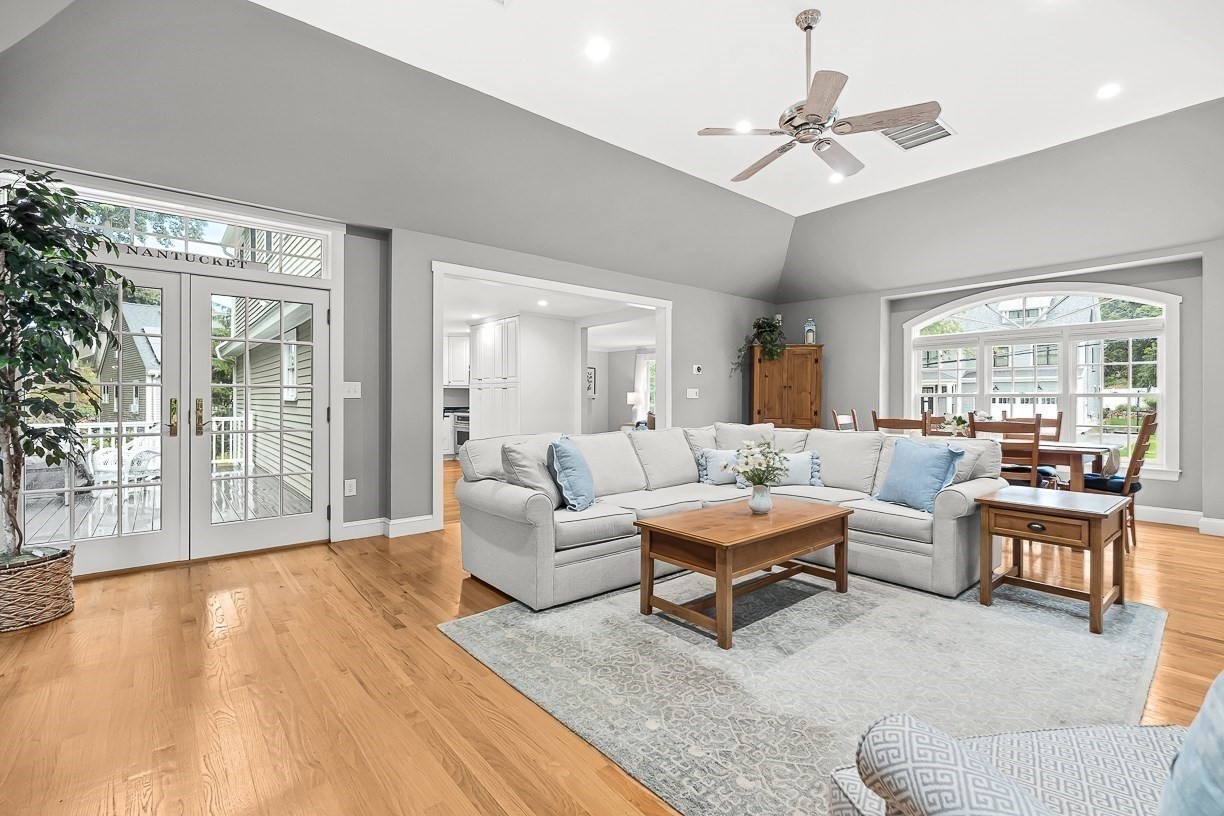 4 Churchill Road