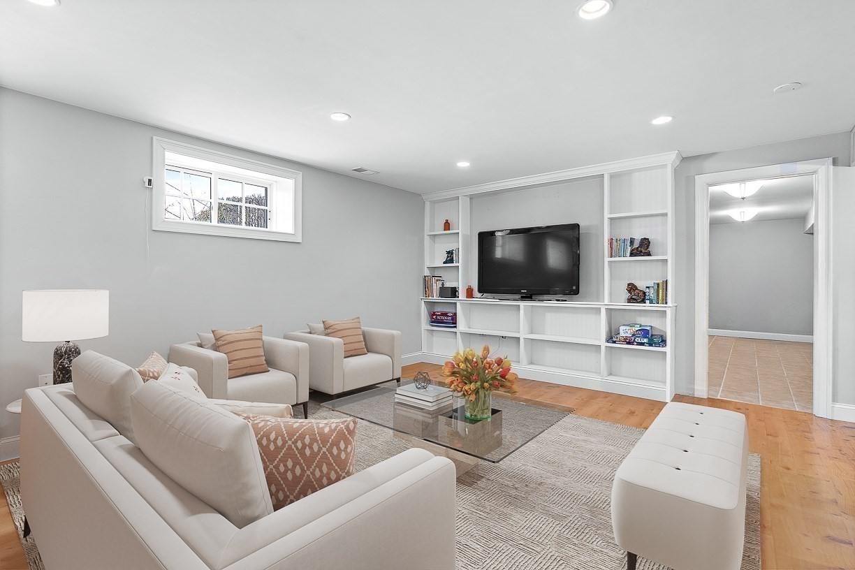 37 Mayflower Road