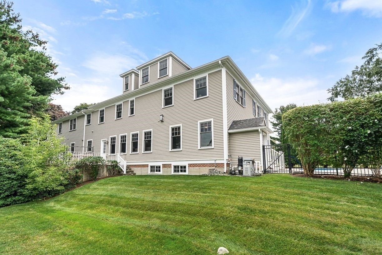 37 Mayflower Road