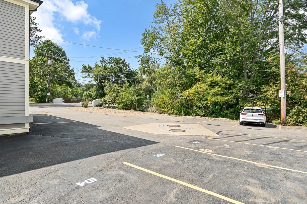 724 Main St