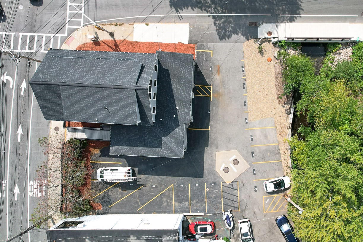 724 Main St