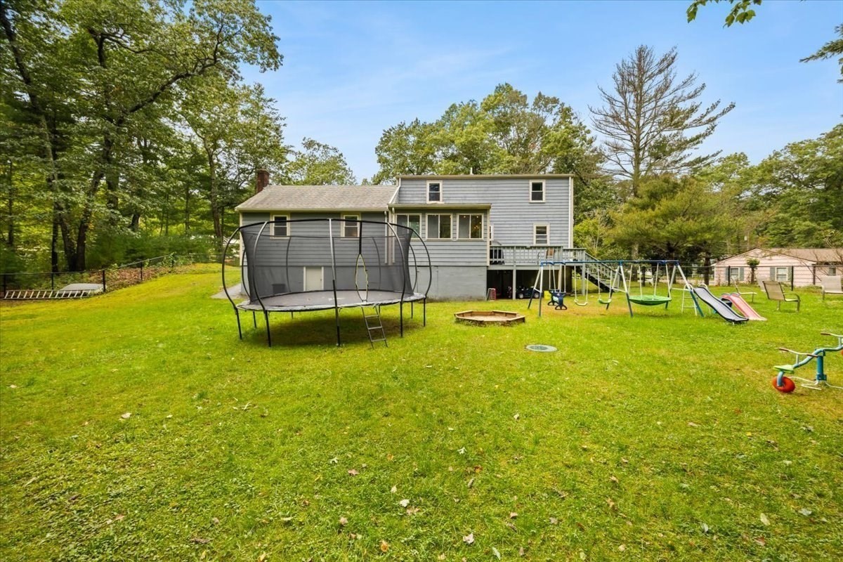 211 Cross St