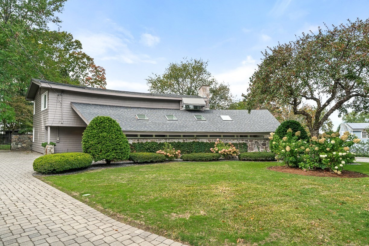 17 Trinity Road