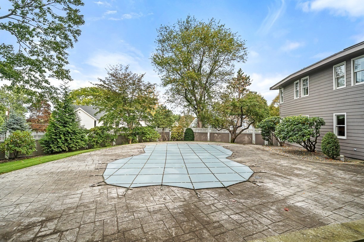 17 Trinity Road