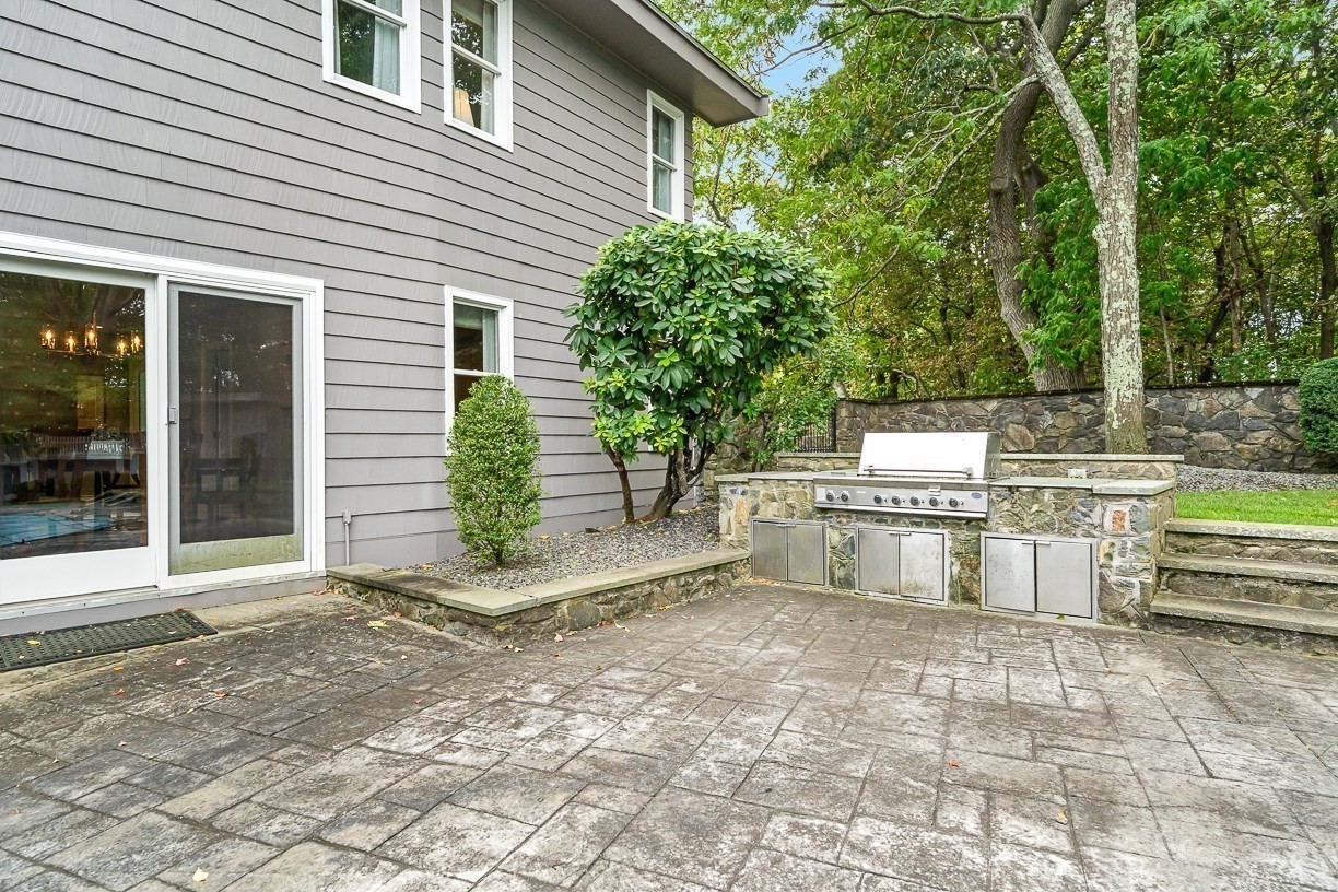 17 Trinity Road