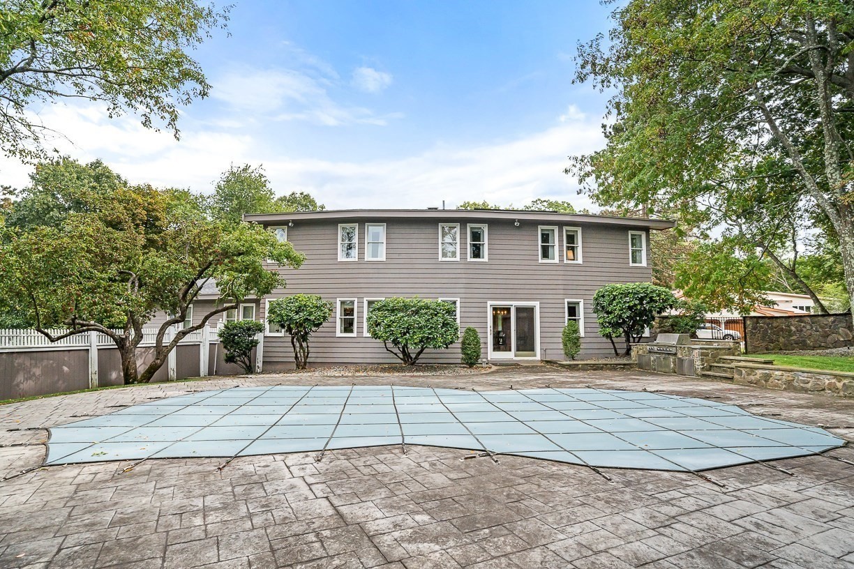 17 Trinity Road