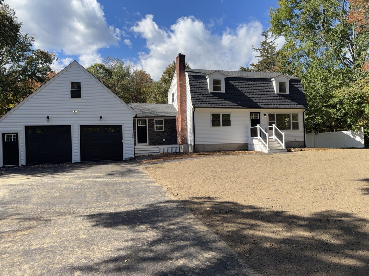 258 Poquanticut Ave