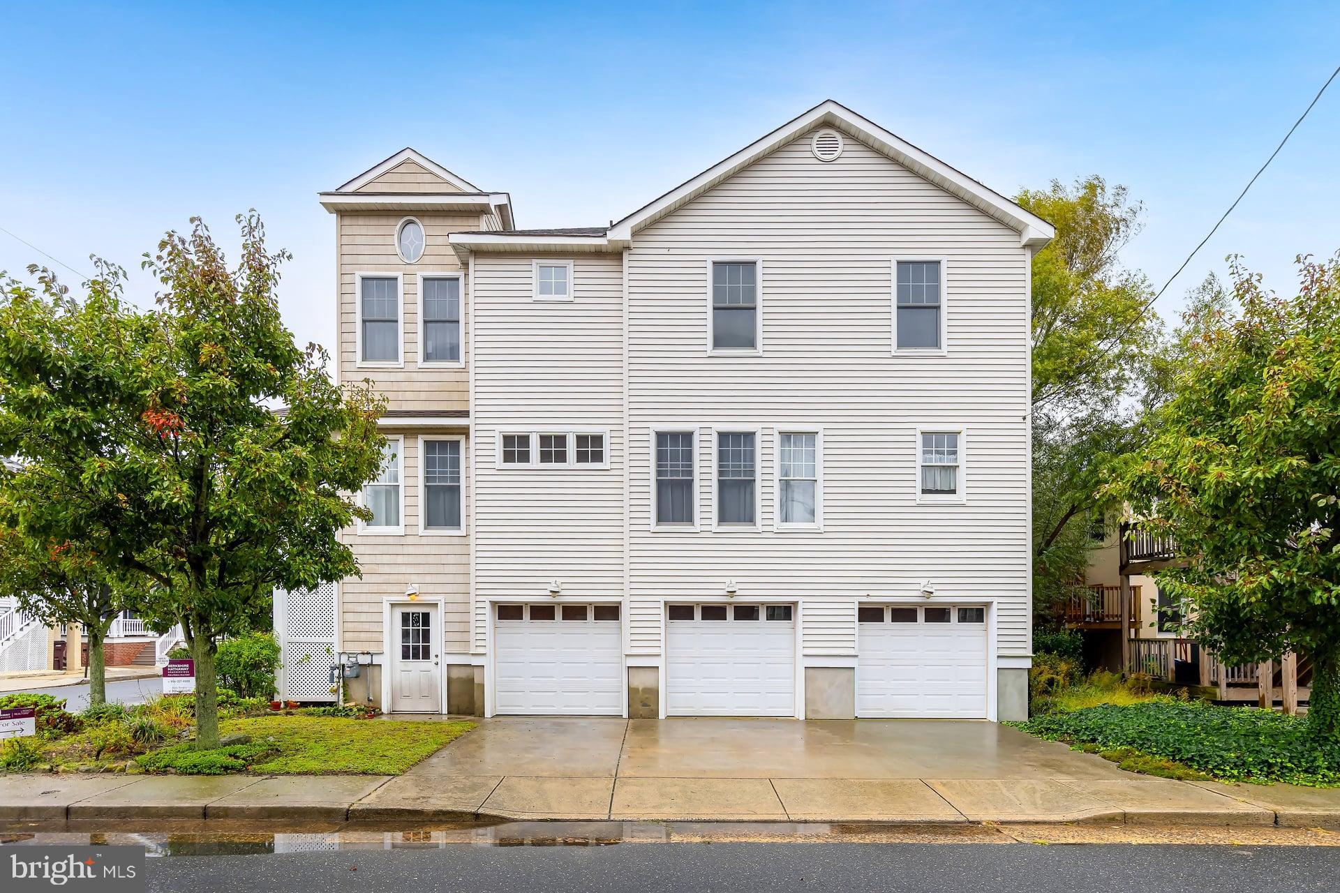 3 N VASSAR SQUARE