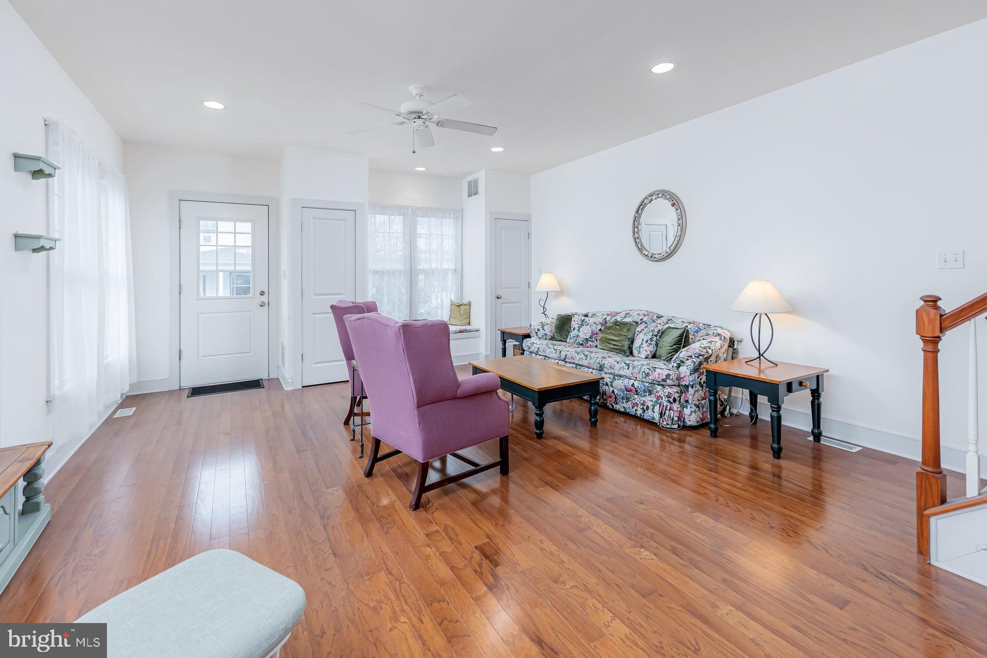 3 N VASSAR SQUARE