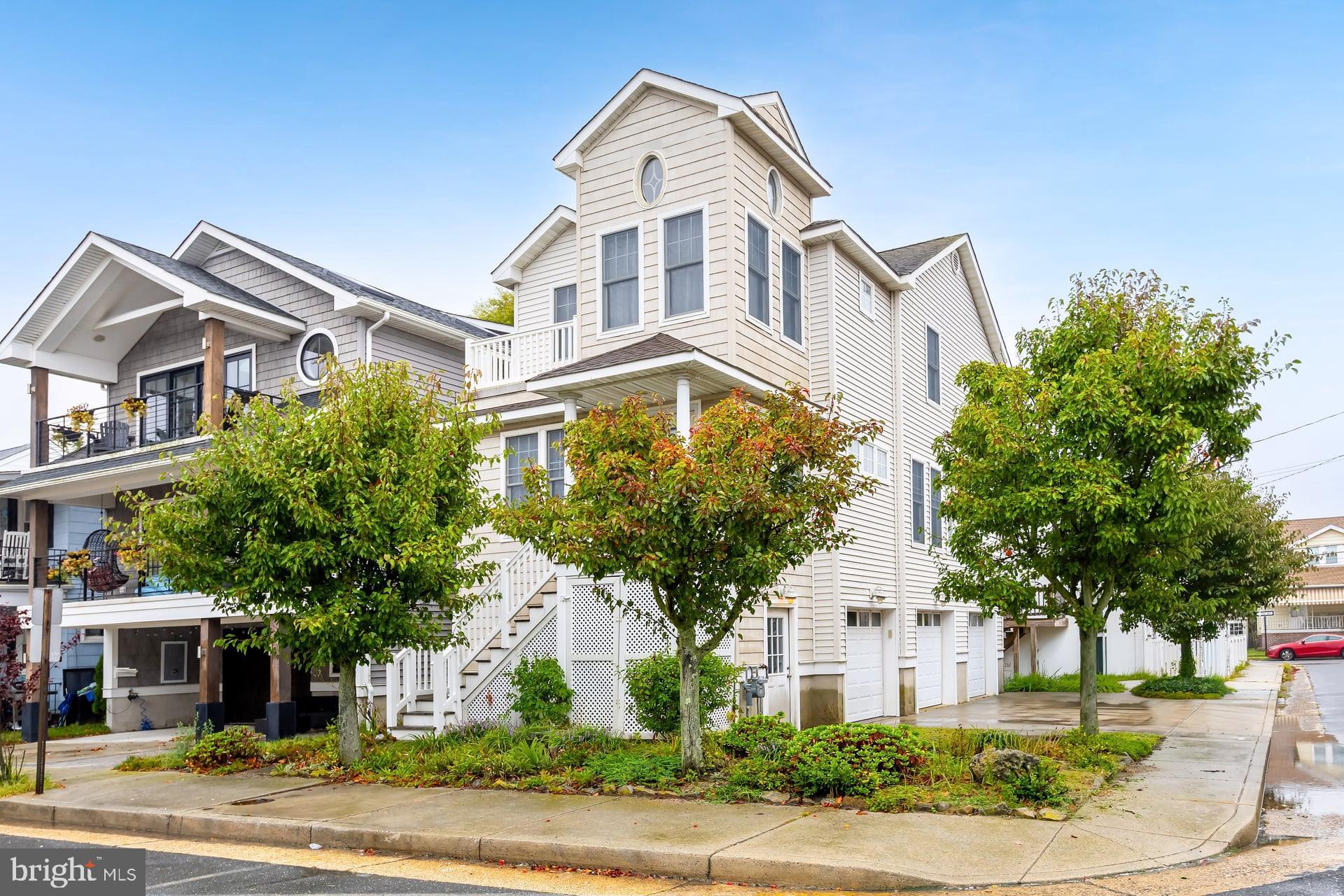 3 N VASSAR SQUARE