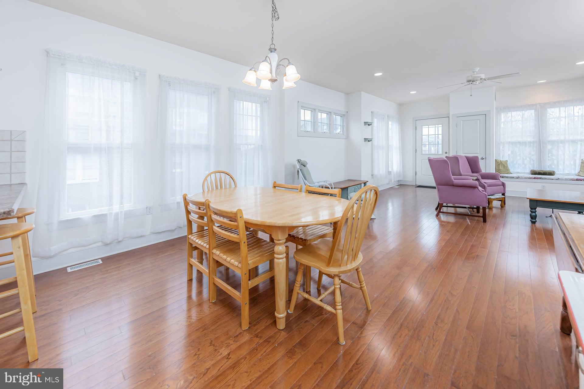 3 N VASSAR SQUARE