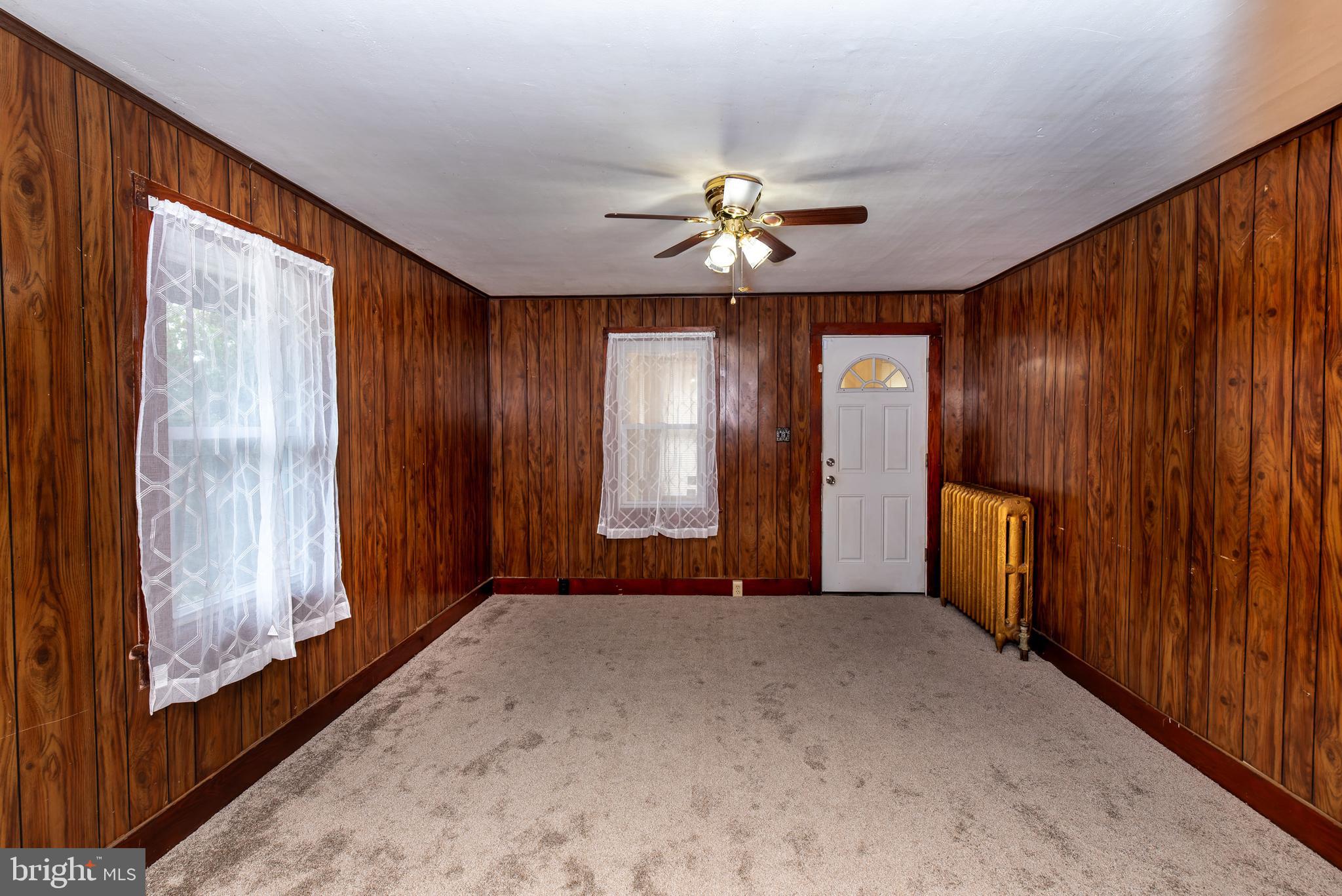 200 5TH STREET S