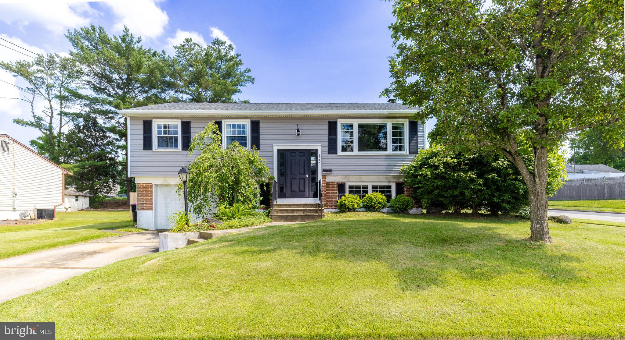 300 FAIRMOUNT AVENUE