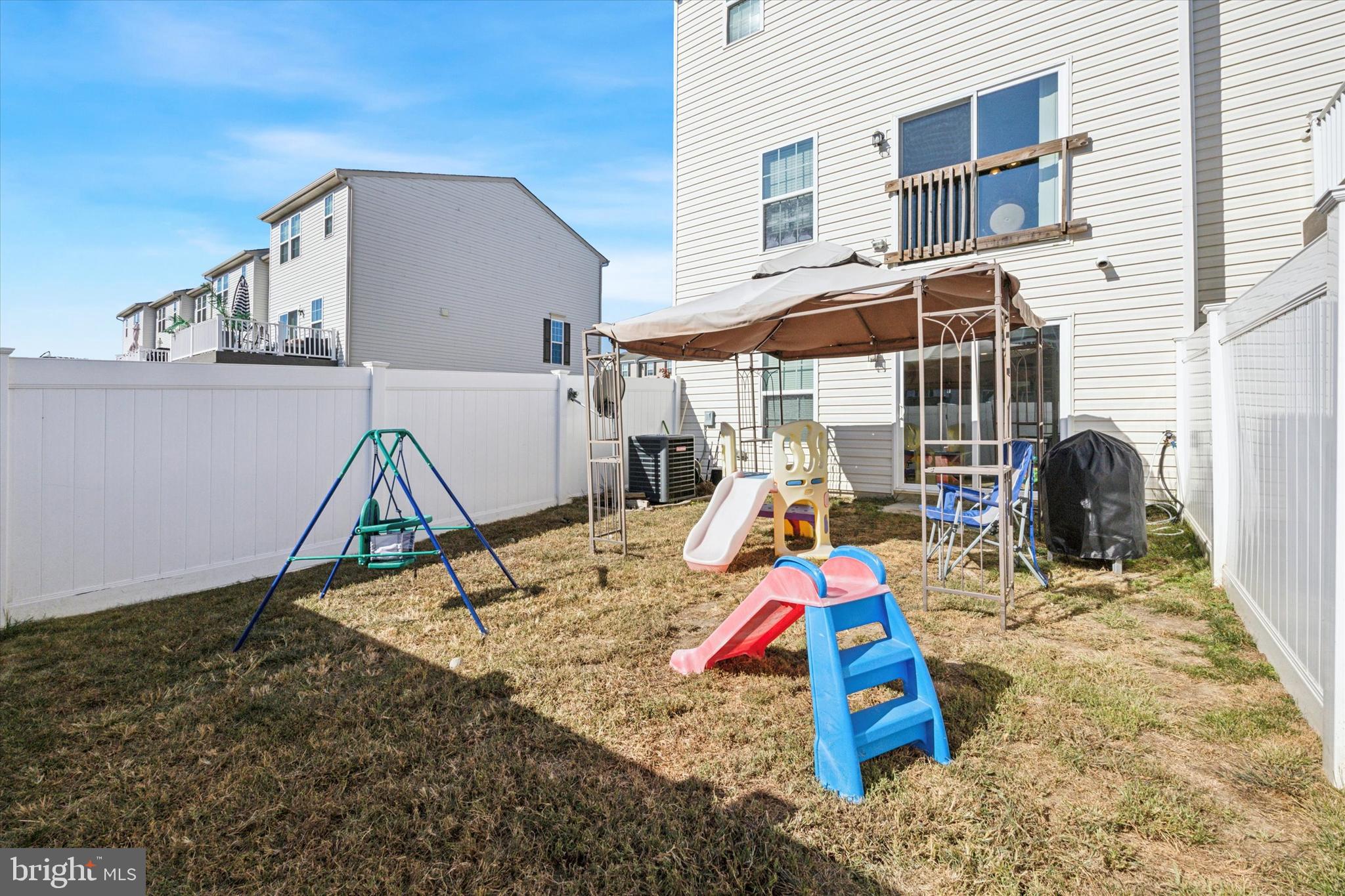 112 VILLAGE GREEN LANE