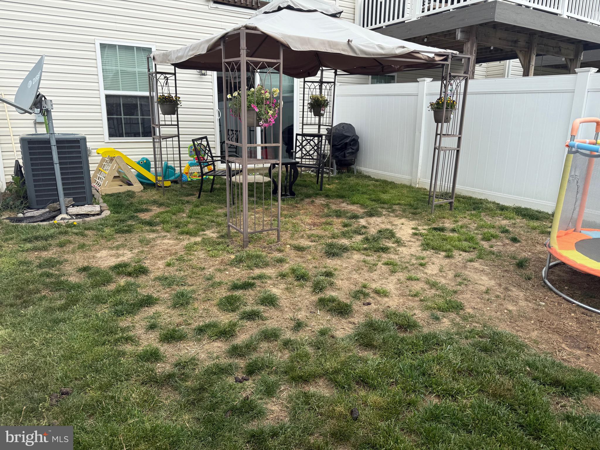 112 VILLAGE GREEN LANE