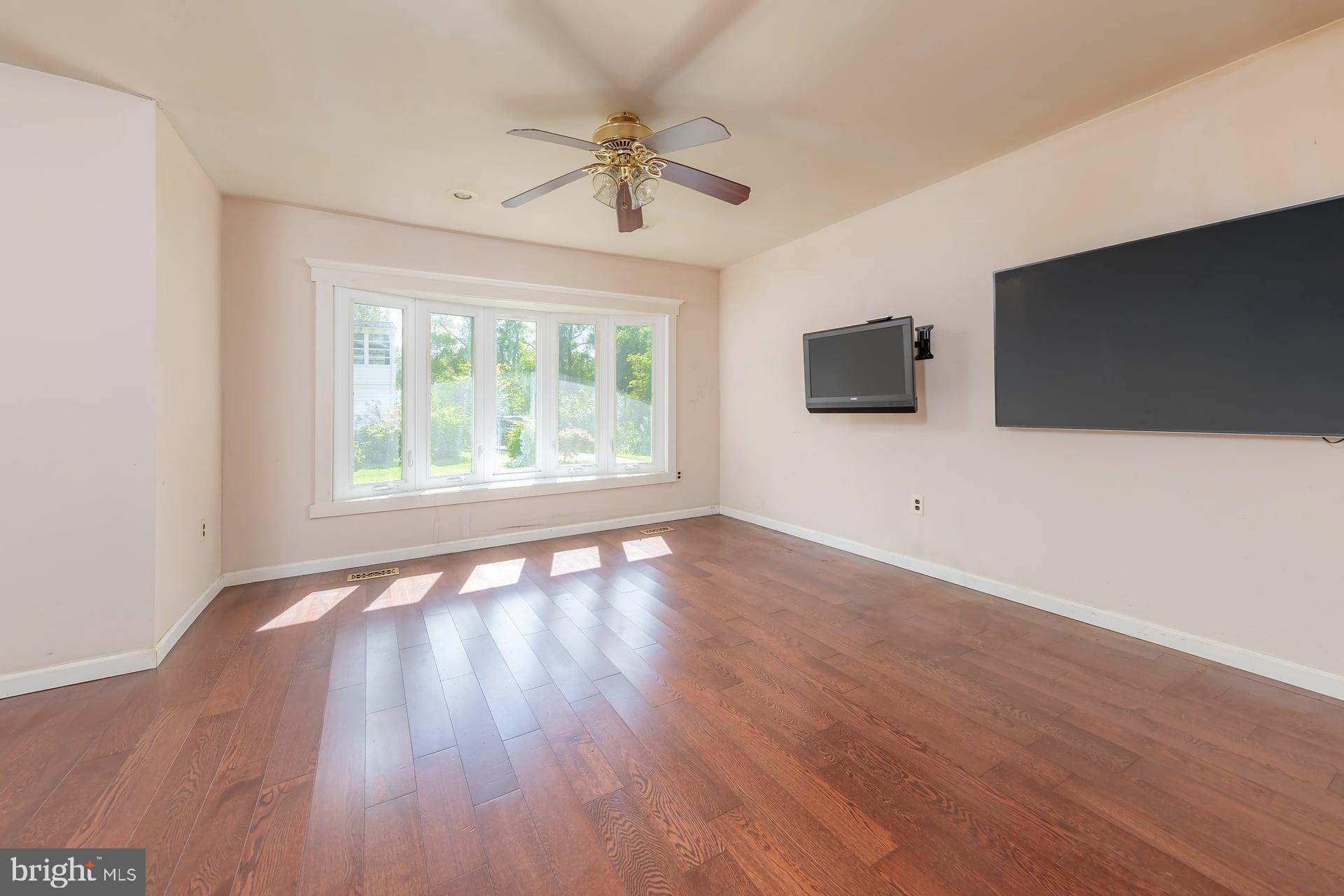 11 WILSON AVENUE