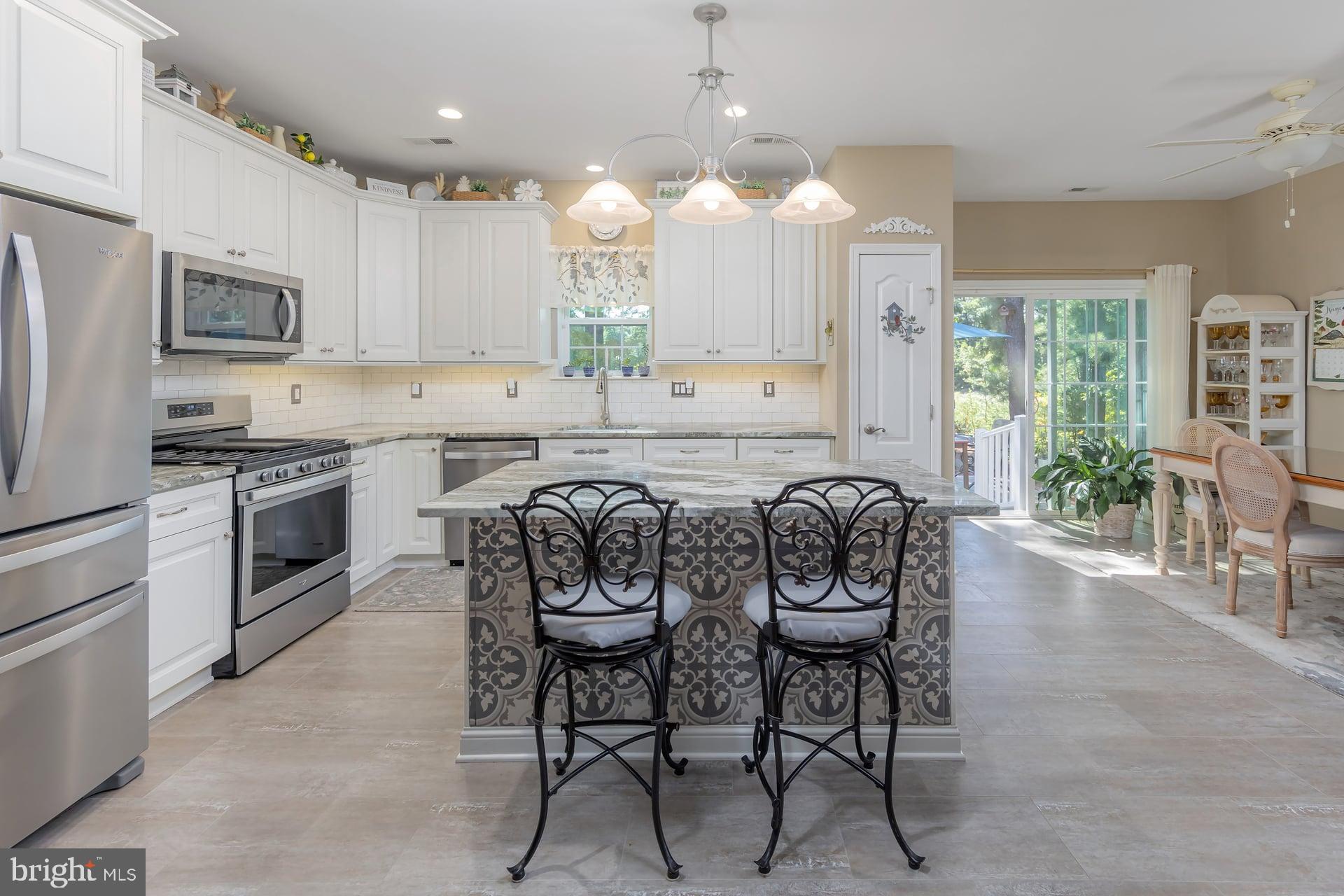 243 BITTLEWOOD AVENUE