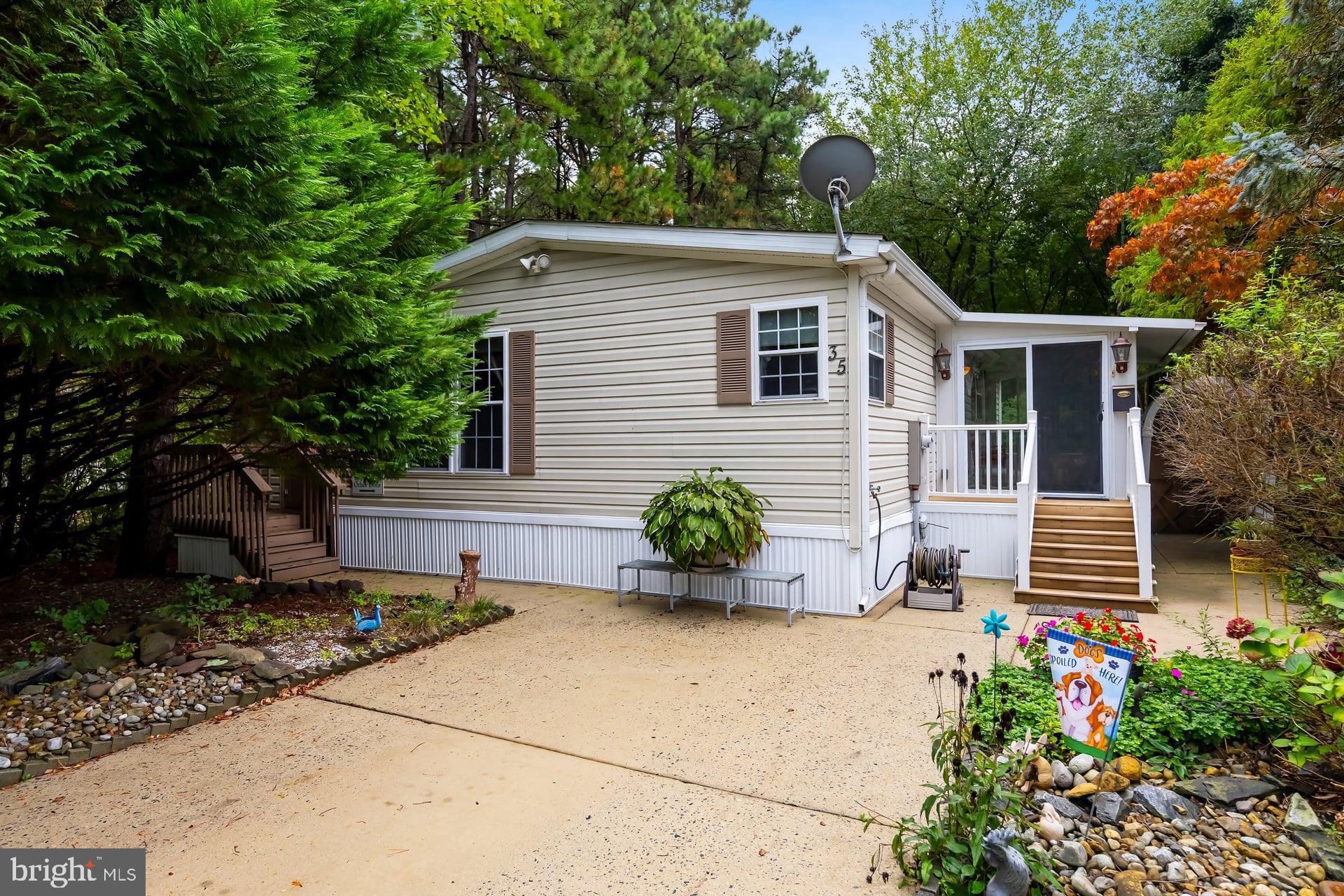 35 SHENANDOAH DRIVE