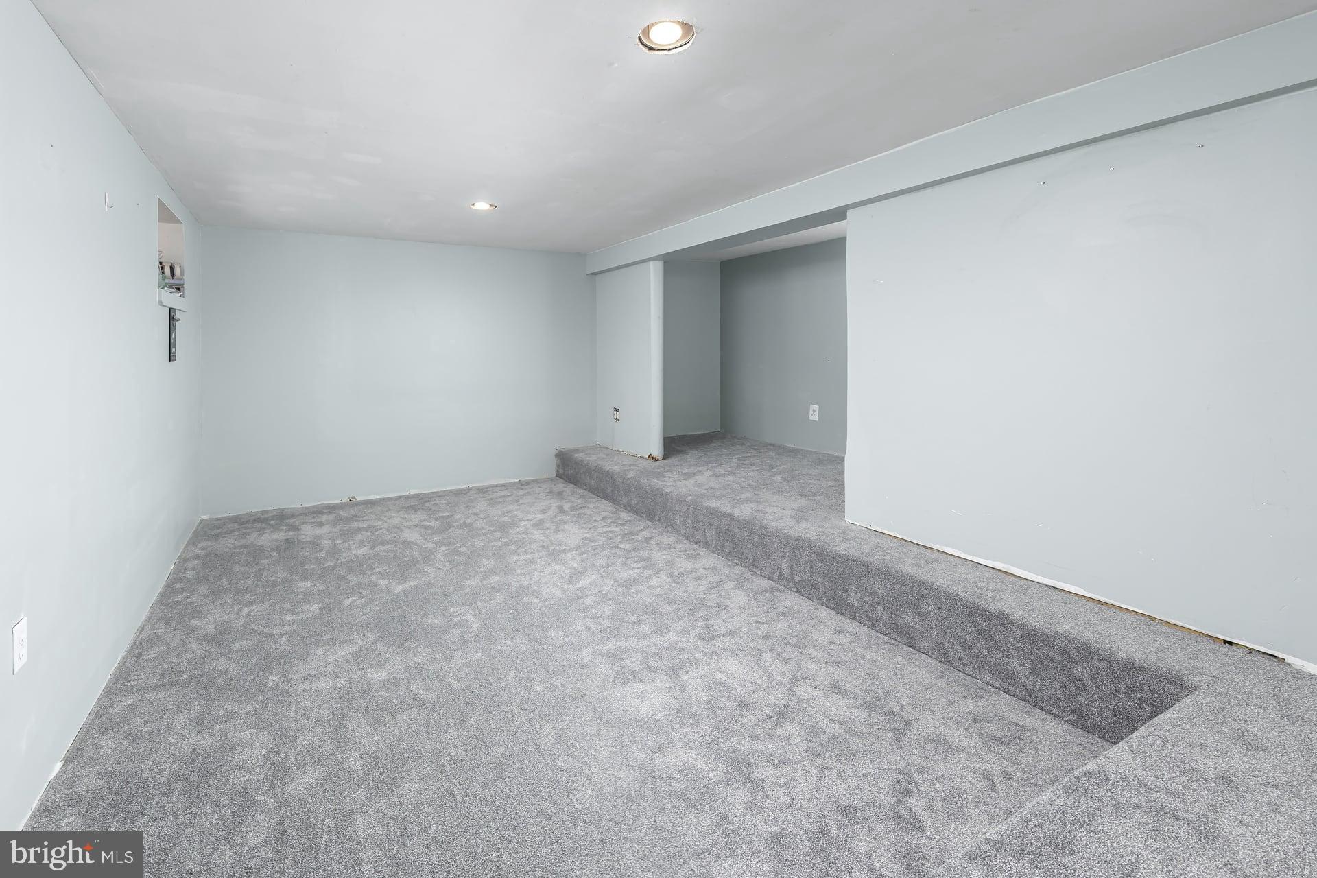 20 N OAKLAND AVENUE