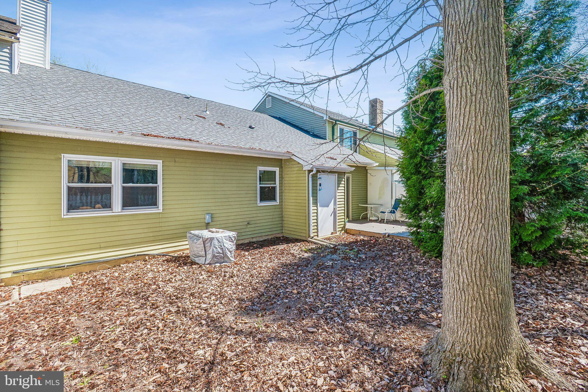 61 WYNNEWOOD DRIVE