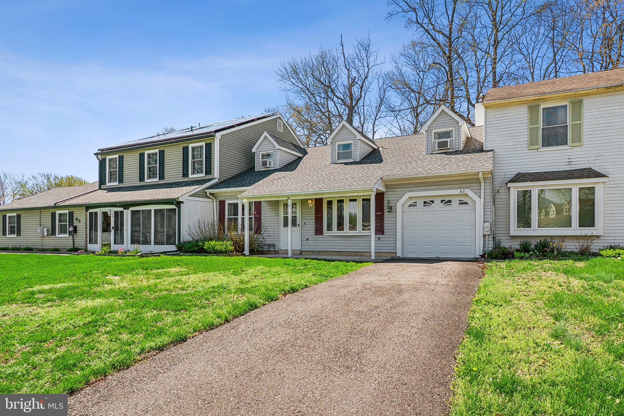 61 WYNNEWOOD DRIVE