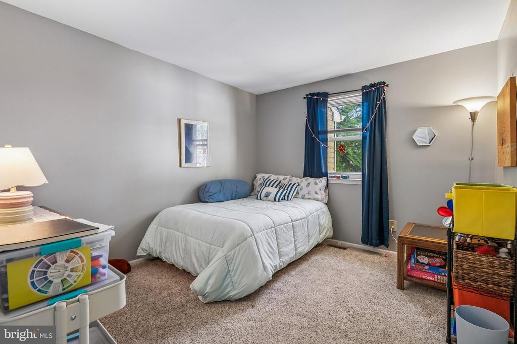 61 WYNNEWOOD DRIVE