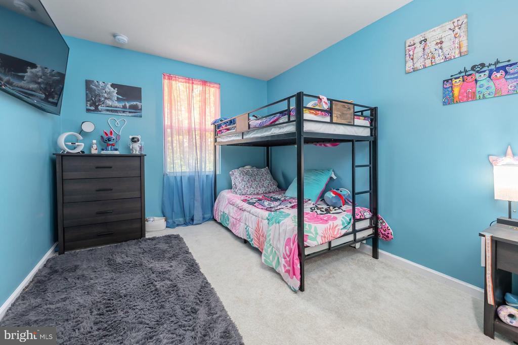 41 SOUTHWIND DRIVE