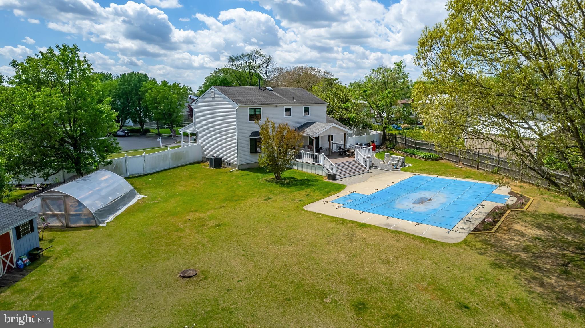 118 CARNATION COURT