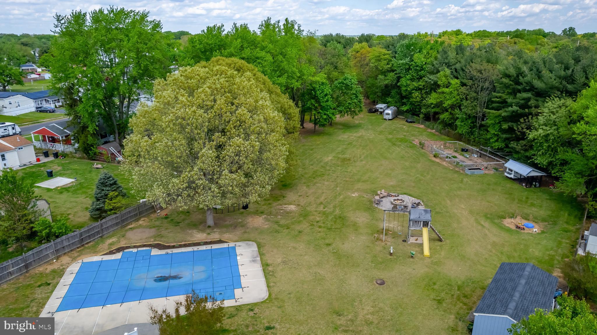 118 CARNATION COURT