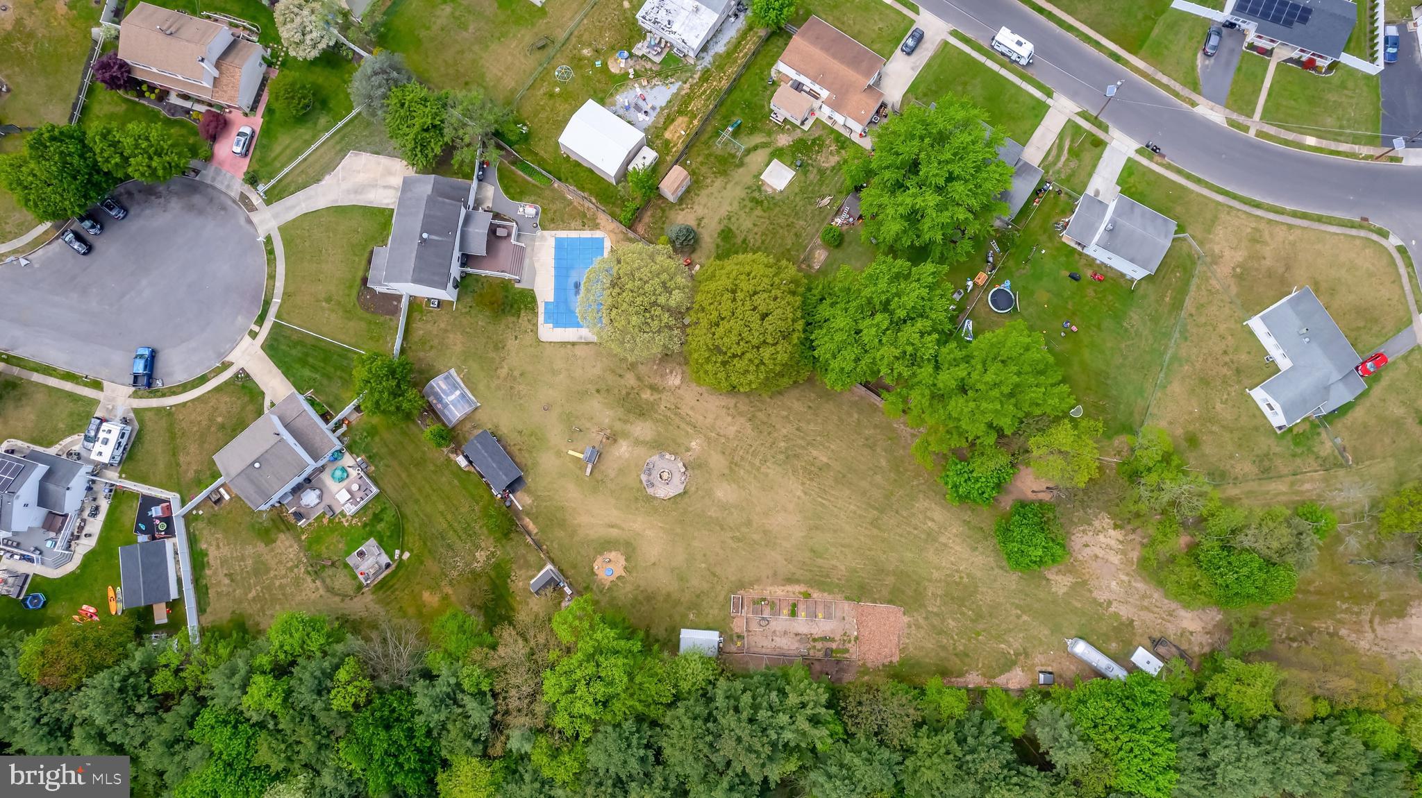 118 CARNATION COURT