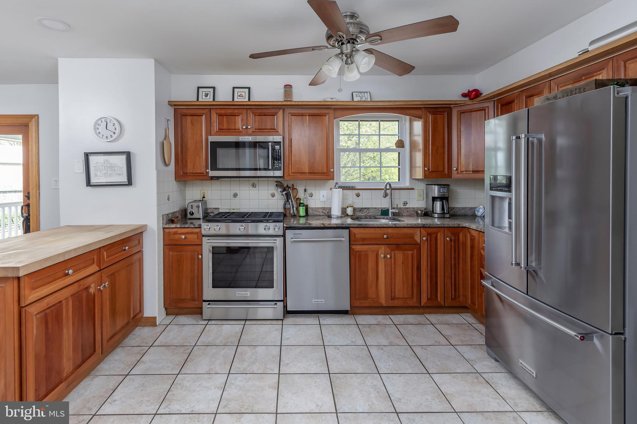 118 CARNATION COURT