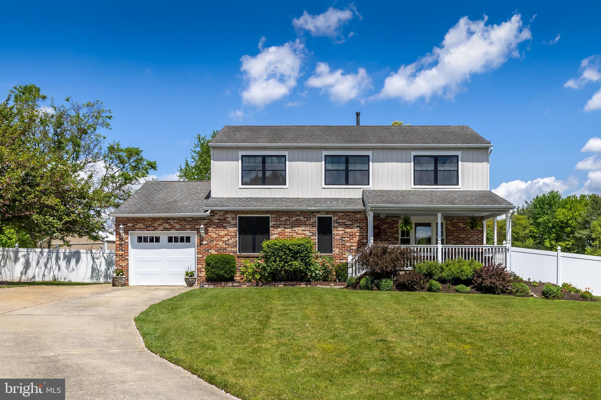 118 CARNATION COURT