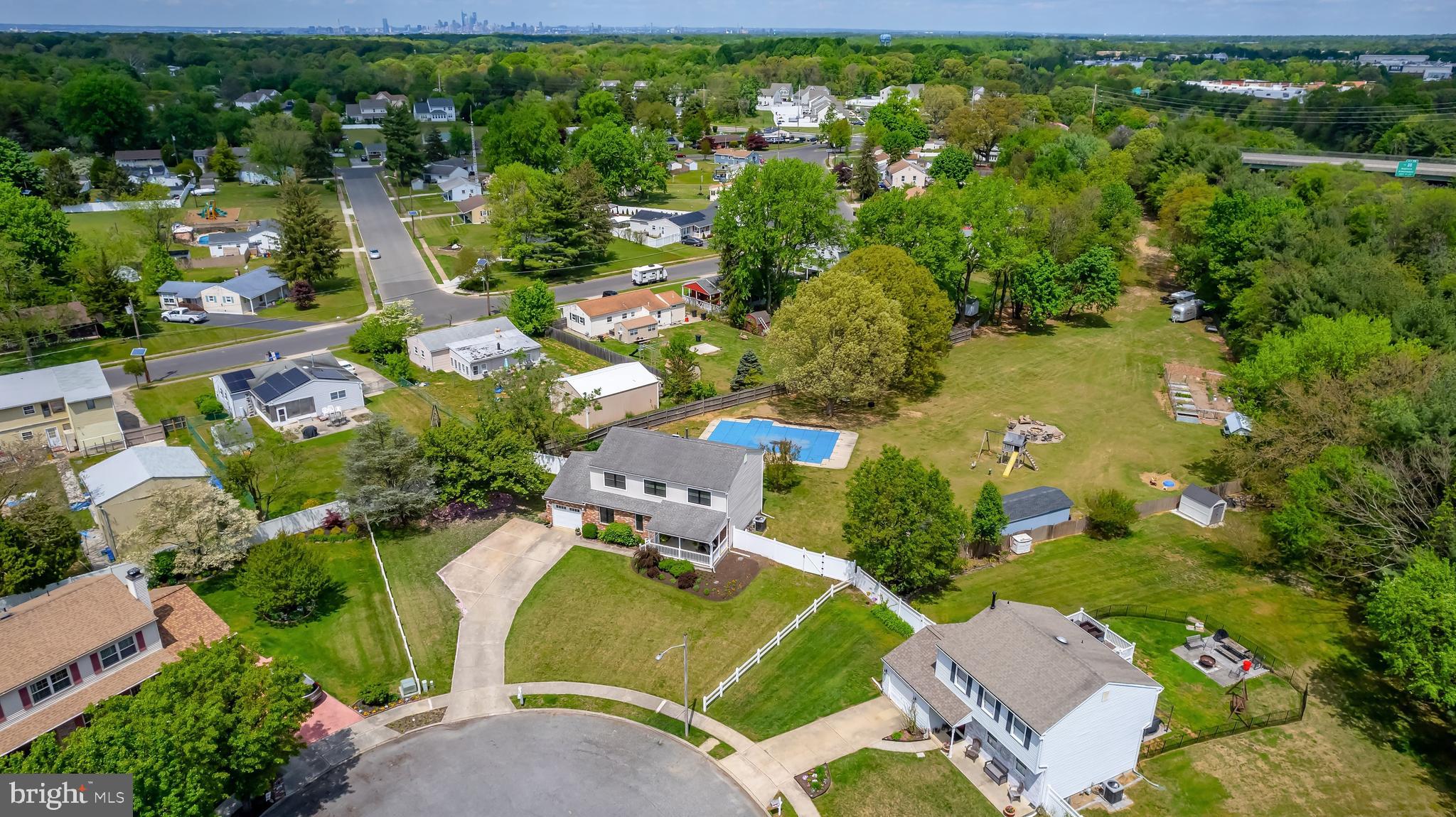 118 CARNATION COURT