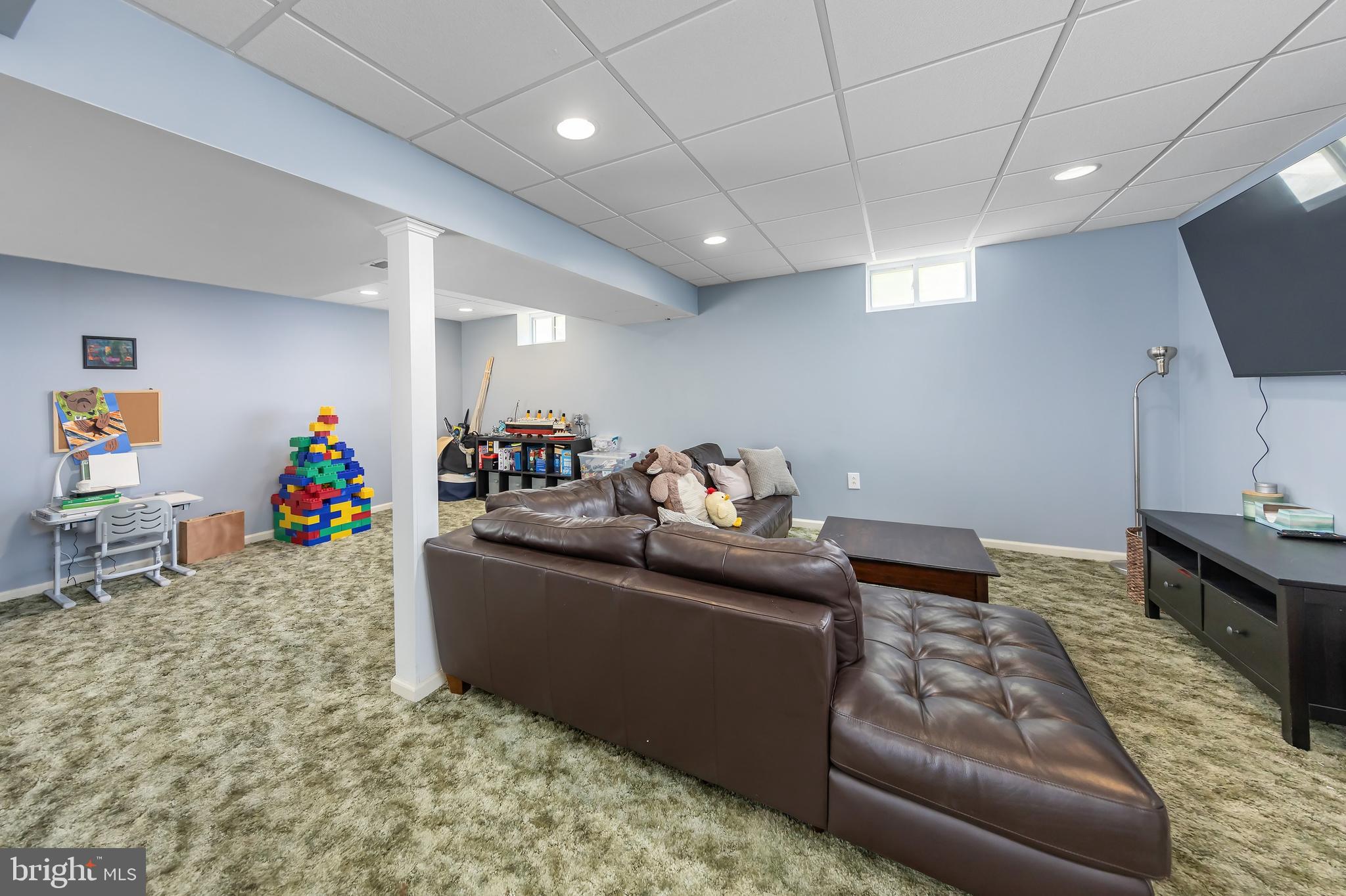 118 CARNATION COURT