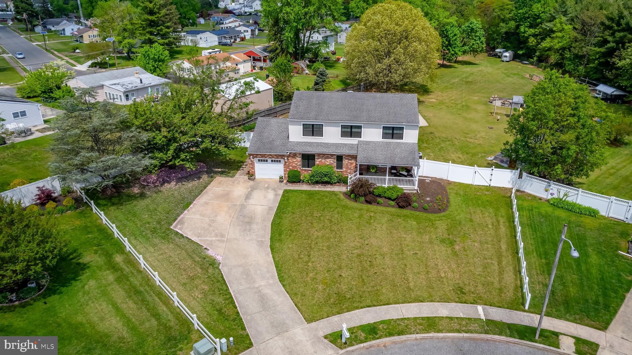 118 CARNATION COURT