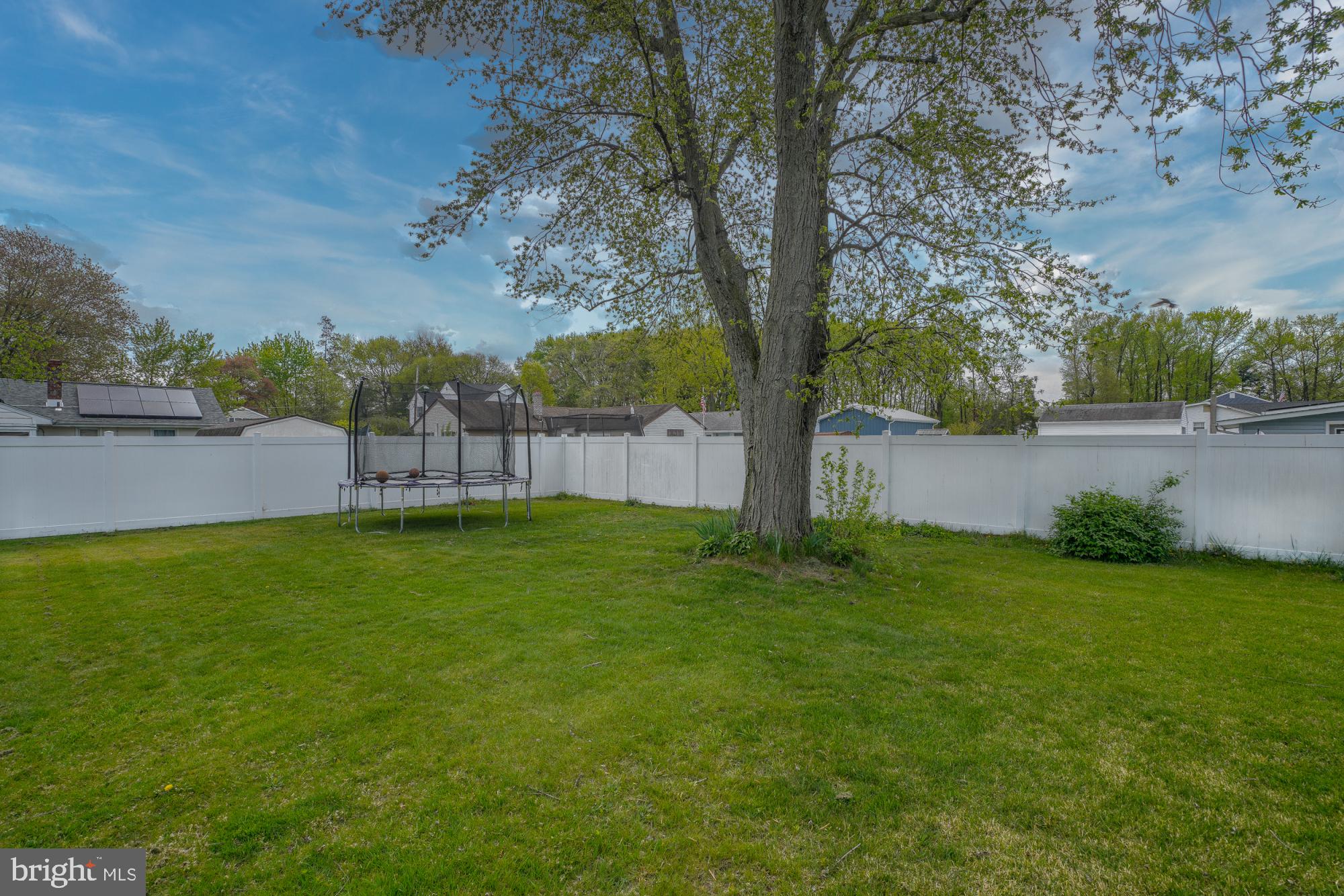 1112 HARKER