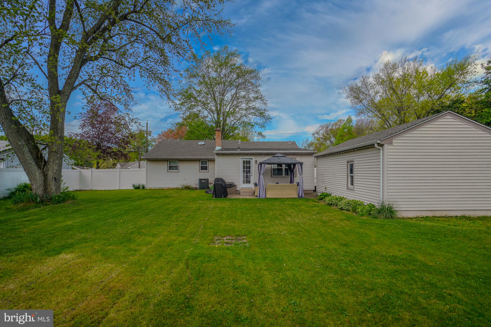 1112 HARKER