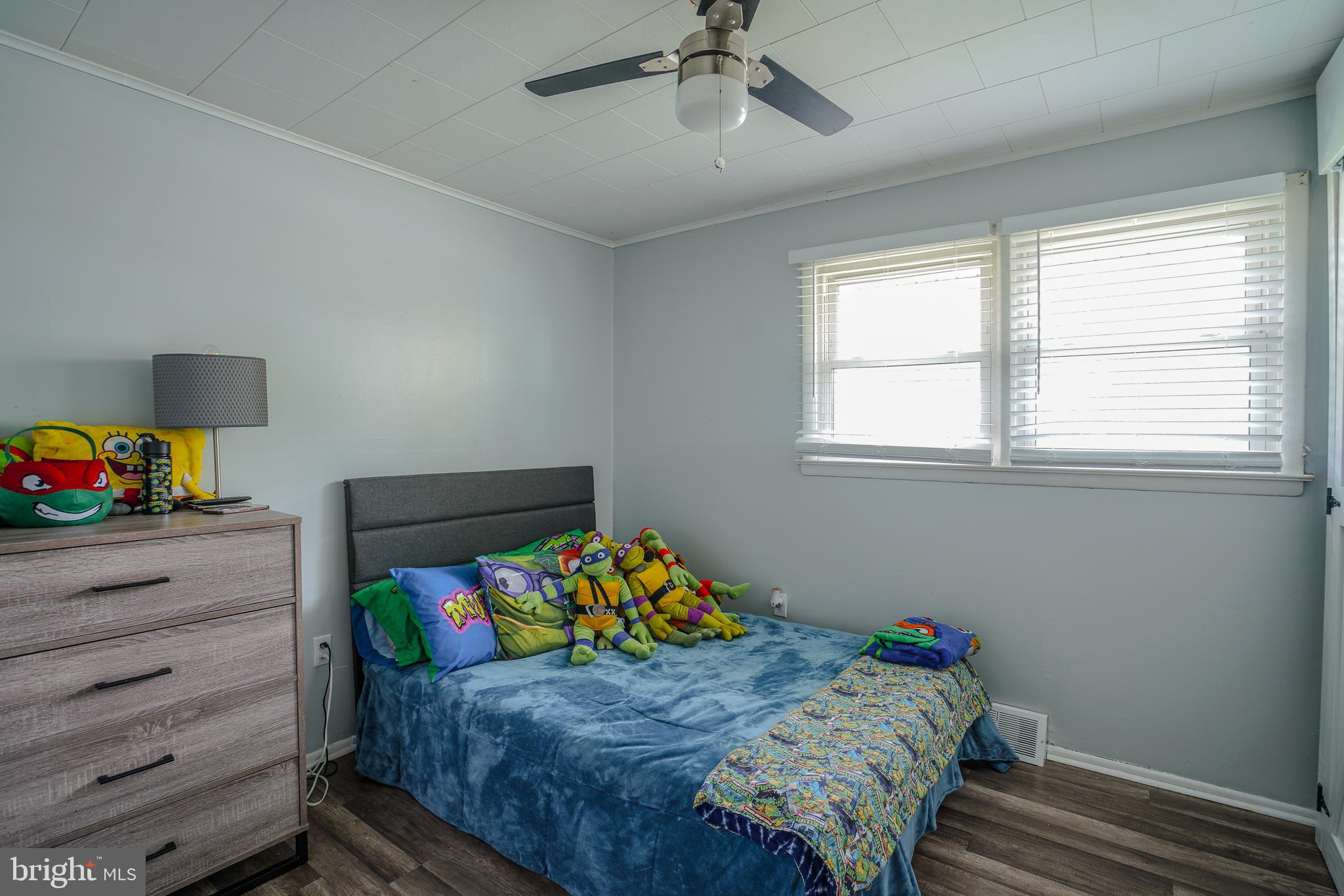 1112 HARKER