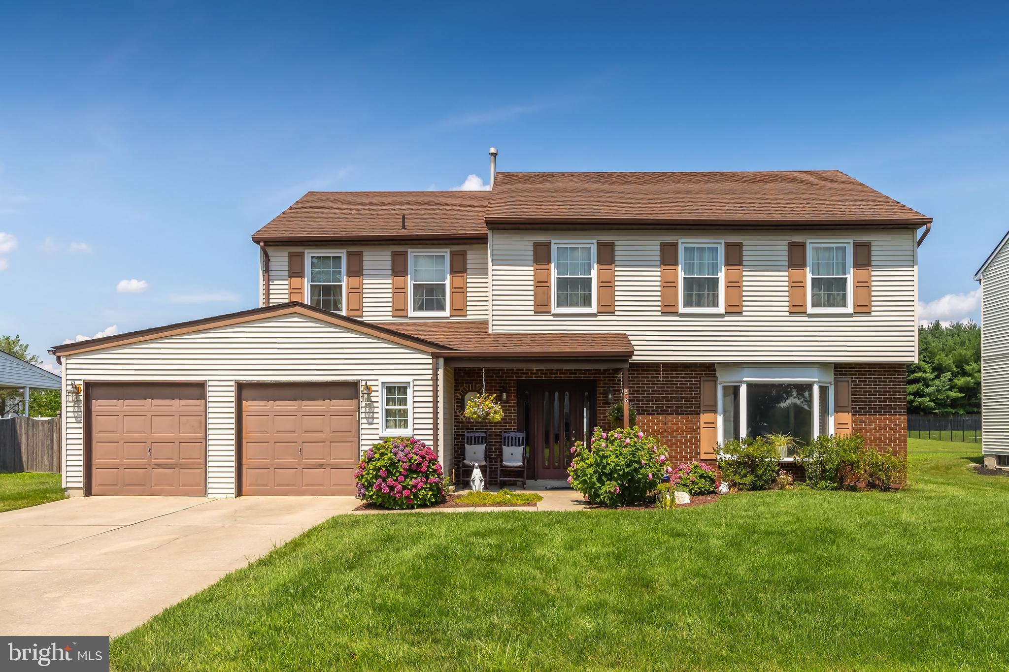 28 APPLETREE LANE