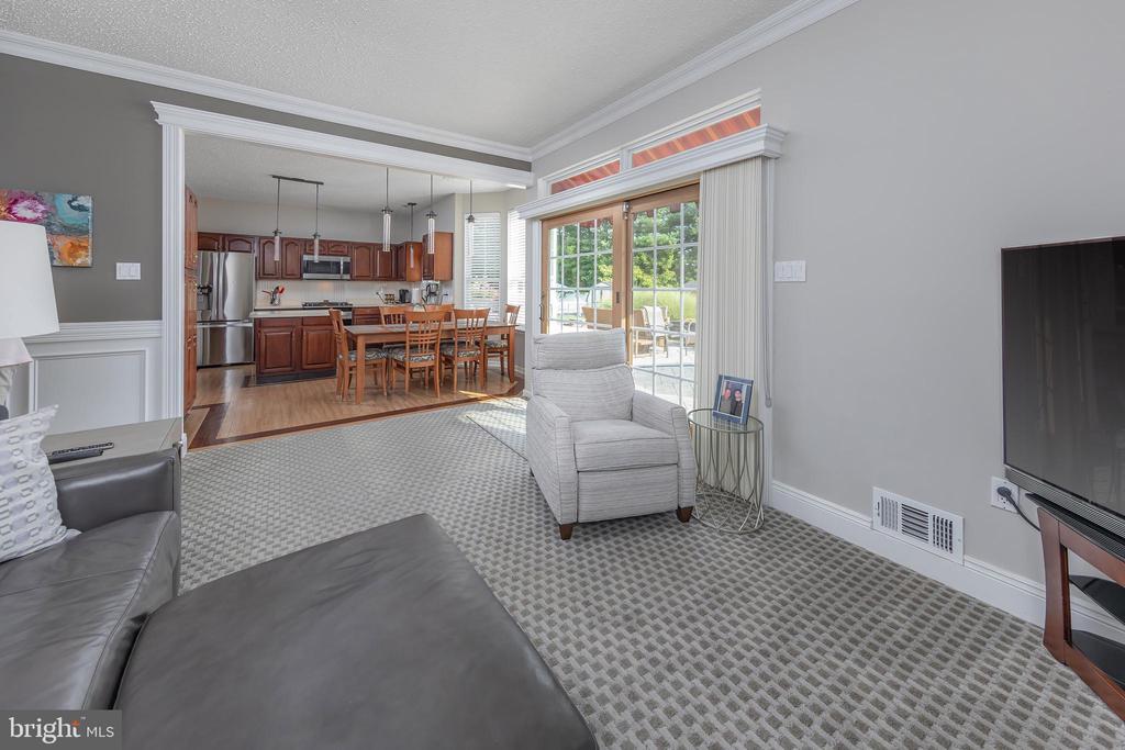 304 PICKWICK DRIVE