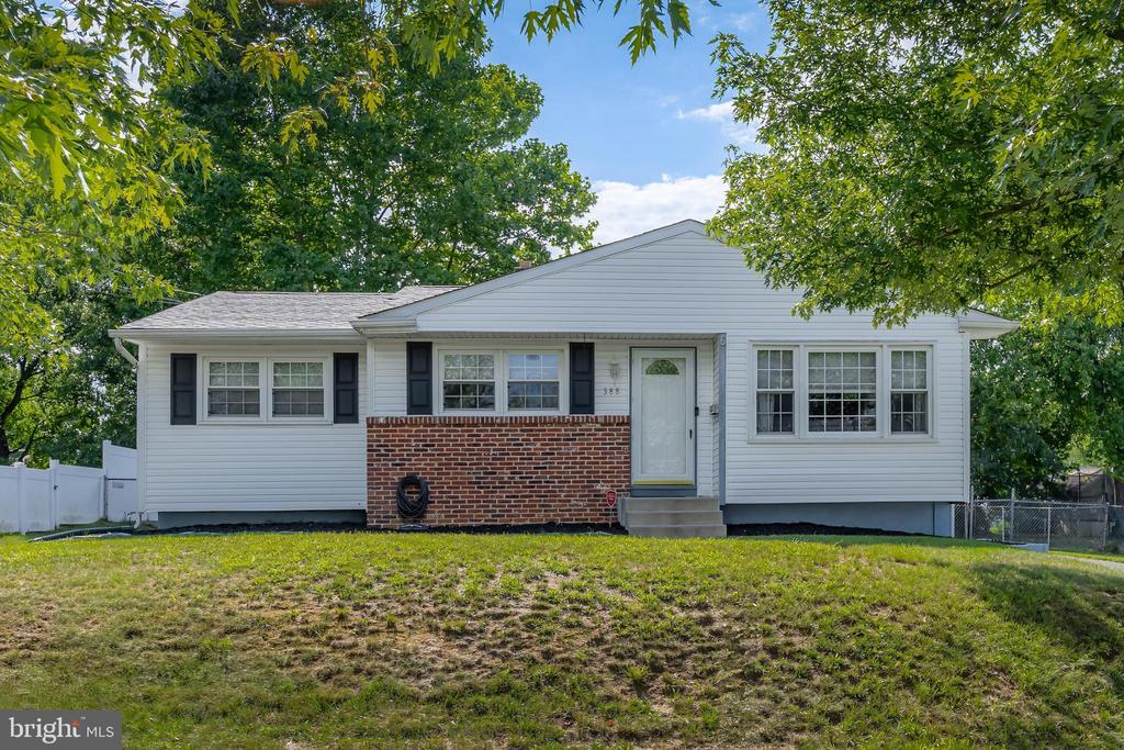 388 WEDGEWOOD DRIVE