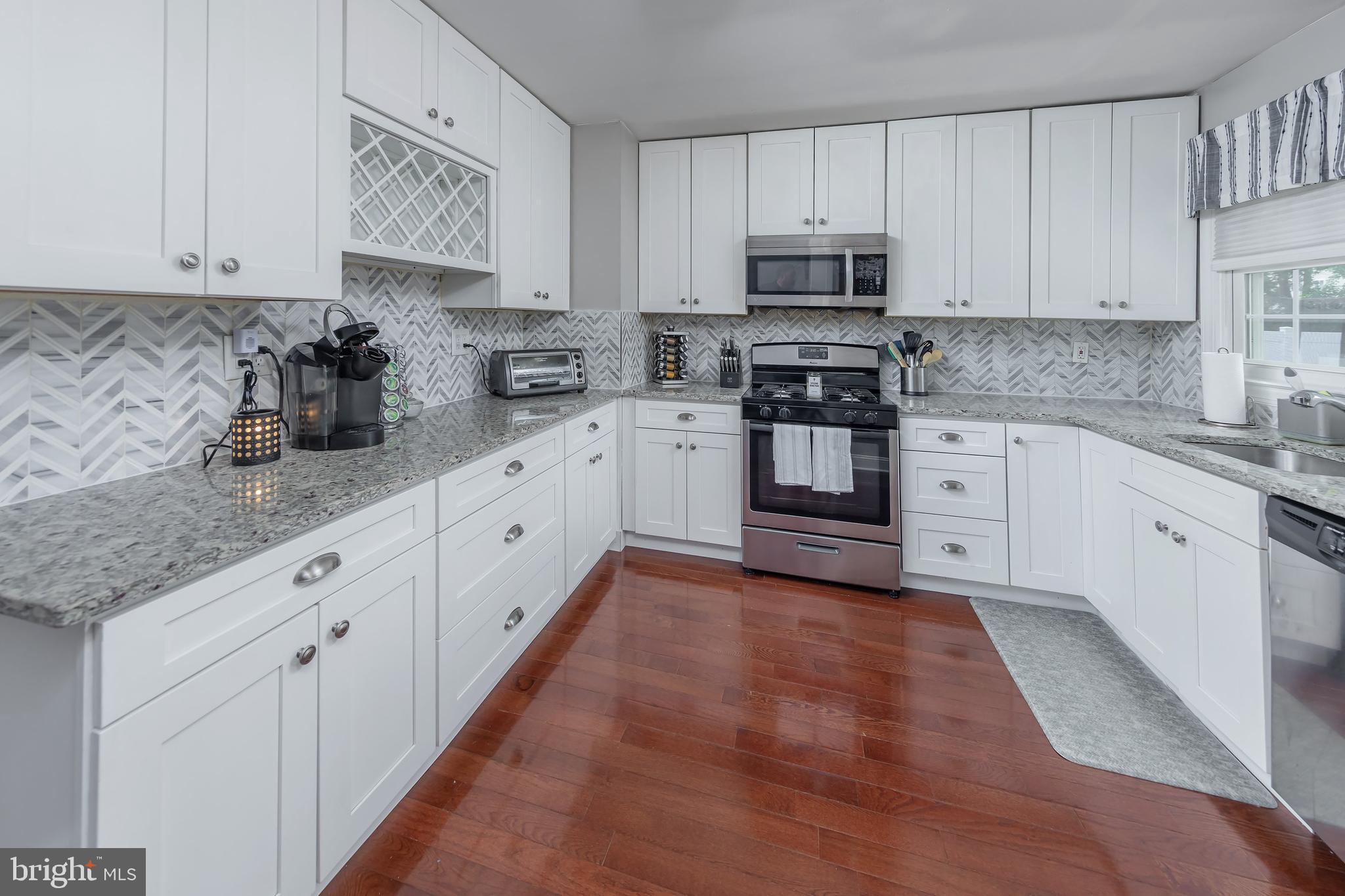 388 WEDGEWOOD DRIVE